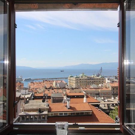 Penthouse Rijeka Centar Apartment Bagian luar foto